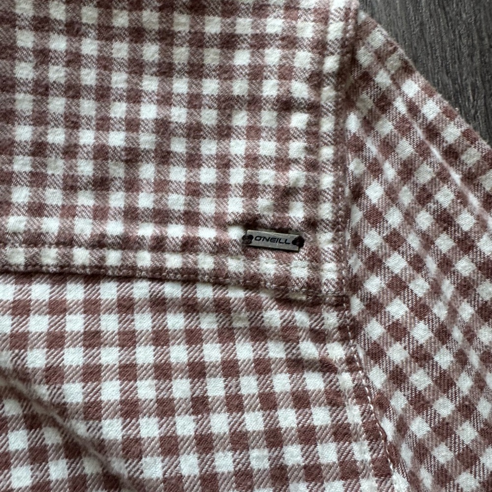 O'Neill Tan and White Plaid Button-Down Shirt - Picture 5 of 7